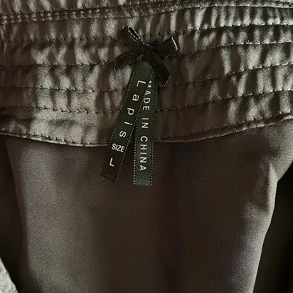 Lapis Dark Charcoal Gray/Black Ruffled Short Sleeve Shirt Top ** Size L** 🔥🔥 - Picture 4 of 4